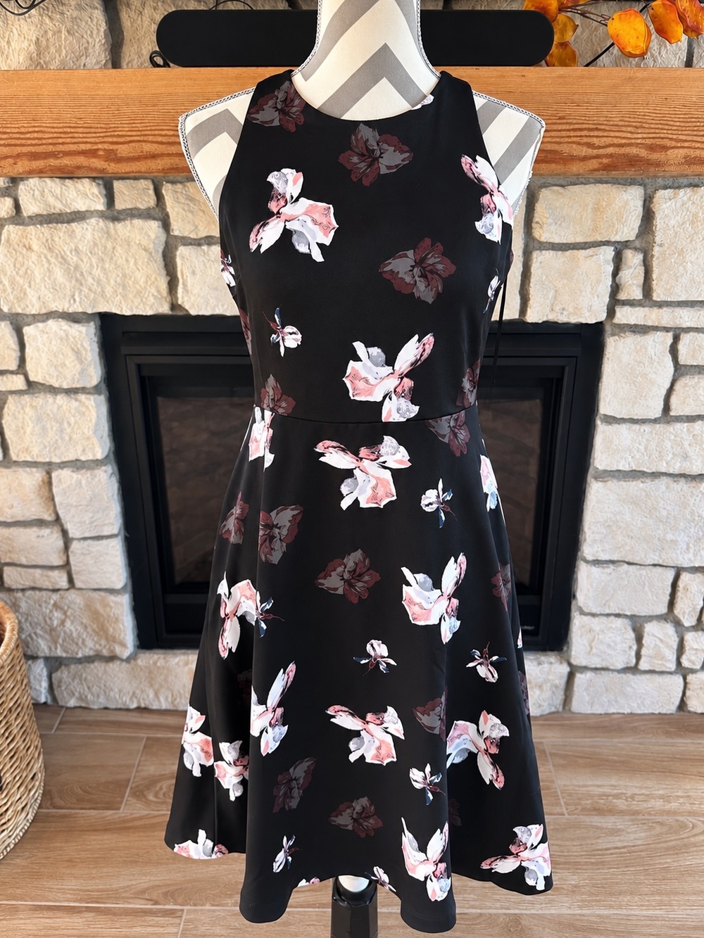 🆕NWT Banana Republic Racerback Floral Midi Dress Black pink white size 2